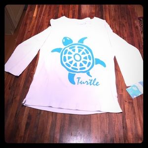 Lulu-B women’s medium white turtle 3/4 shirt